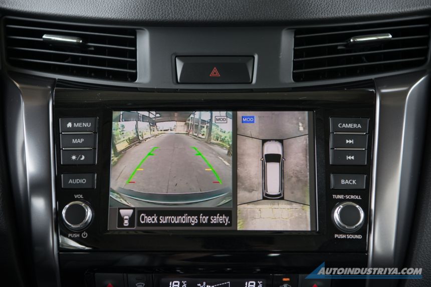 2021 Nissan Terra VL 4x4 Black Edition image