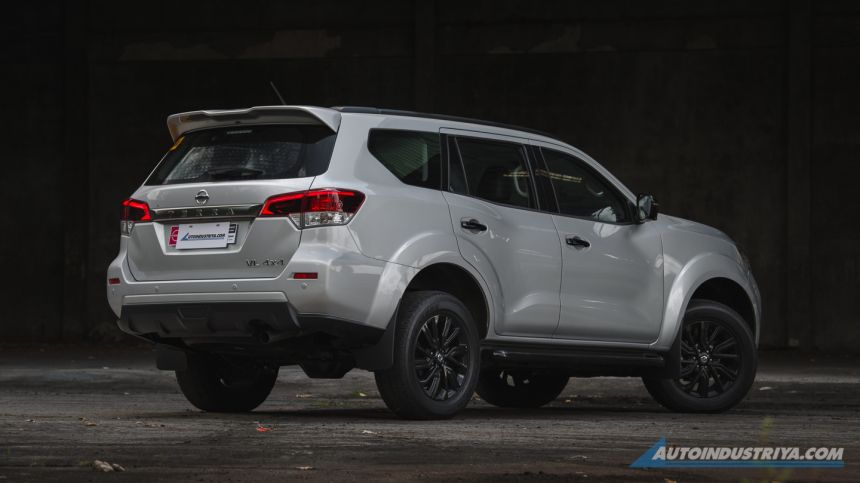 2021 Nissan Terra VL 4x4 Black Edition image