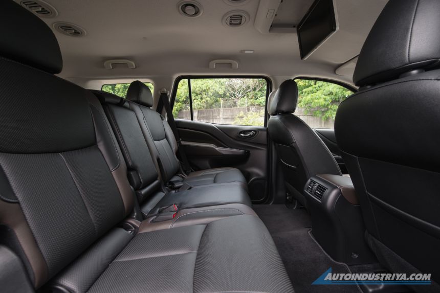 2021 Nissan Terra VL 4x4 Black Edition image