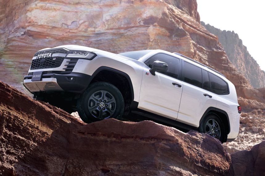 Dakar Inspired: A closer look at the Toyota Land Cruiser GR-Sport image