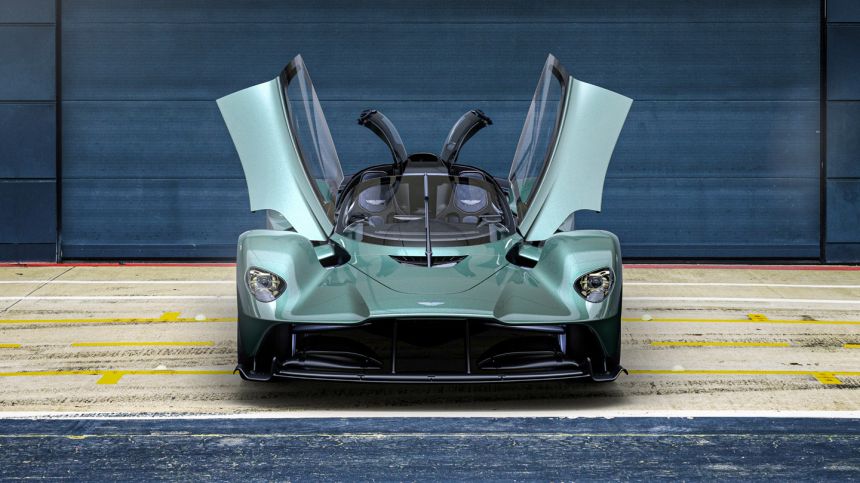 Aston Martin Valkyrie Spider: 1,155 HP of open-top fun image