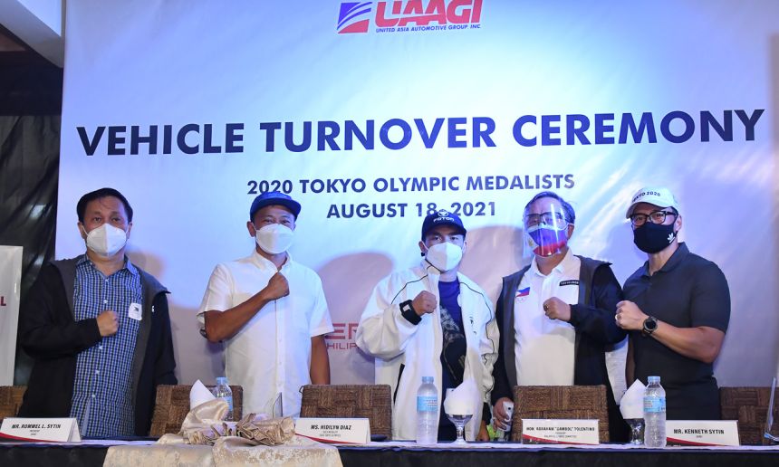 Foton and Chery PH award Diaz, Paalam, Petecio with new rides image