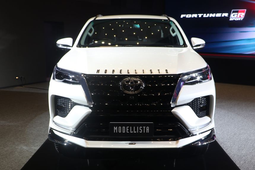 Toyota now has Modellista kit for the Fortuner image