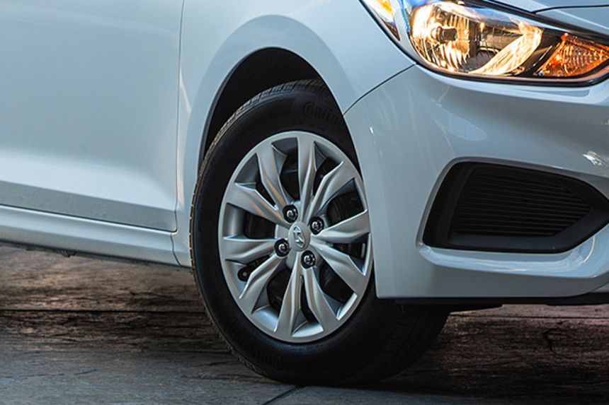 8 endangered features in modern cars image