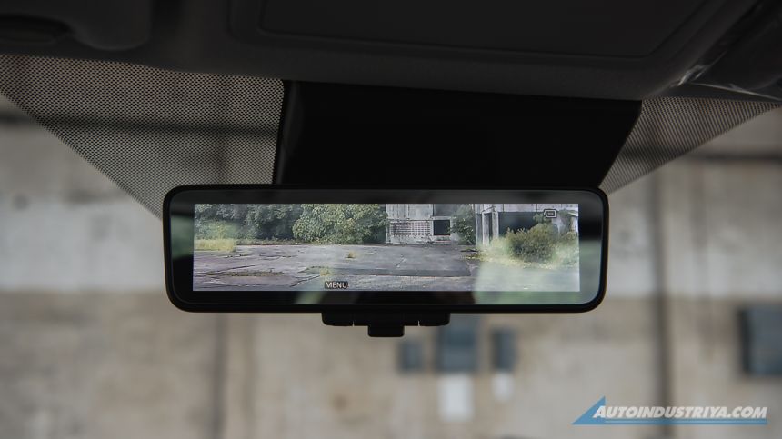 2022 Nissan Terra VL 4x4 image