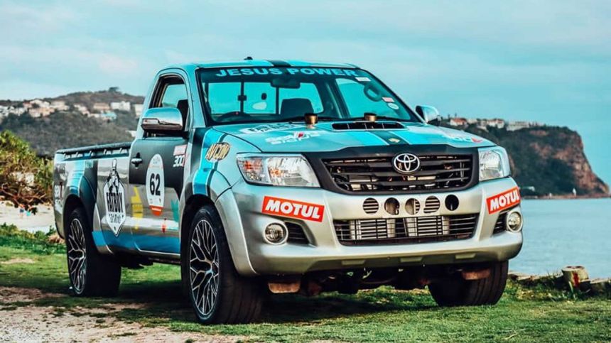 Someone actually built a twin-turbo V12 Toyota Hilux image
