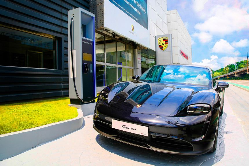 Porsche PH now has a DC fast charger for the Taycan EV image
