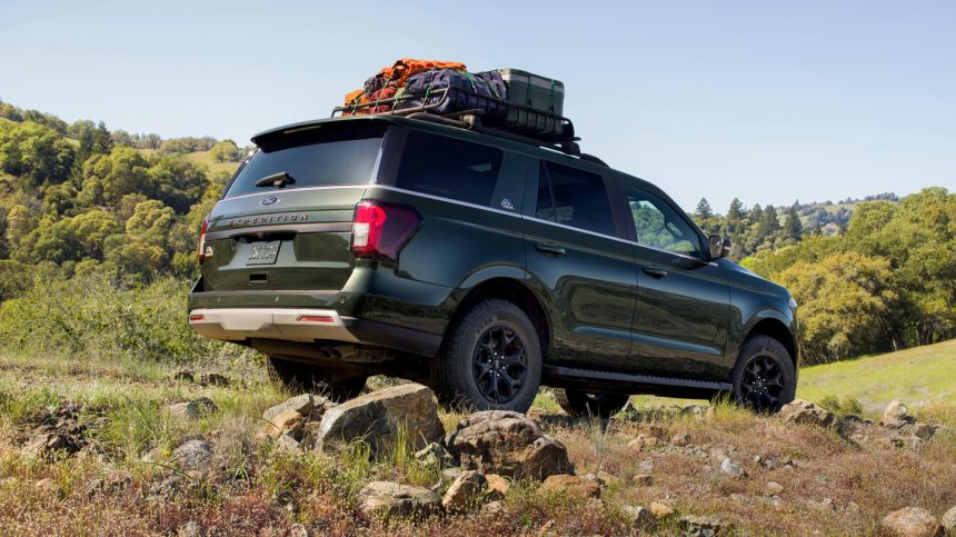 Ford reveals 2022 Expedition with new look, hands-free driving image