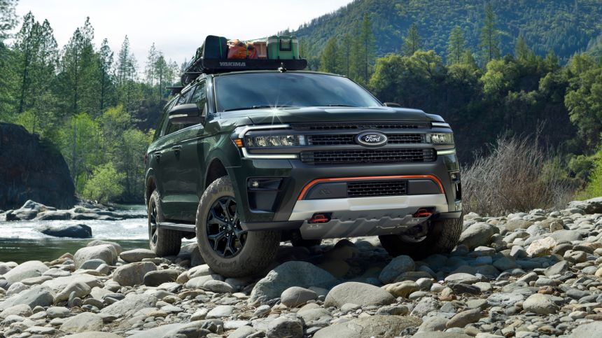 Ford reveals 2022 Expedition with new look, hands-free driving image