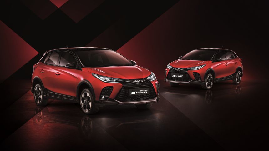 Does the Toyota Yaris look good with crossover styling? image