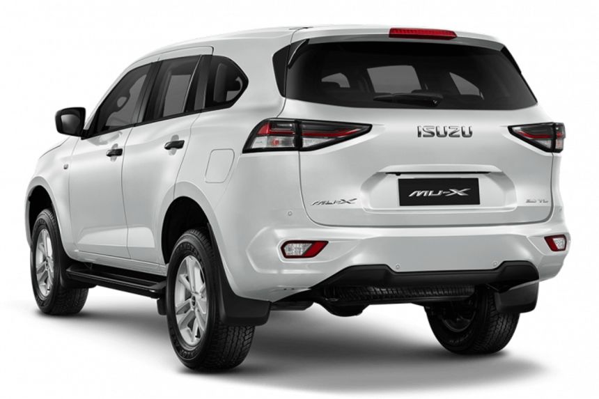 Isuzu PH explains why base model 2022 mu-X has an automatic image