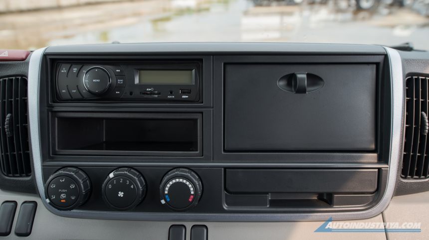 2021 Fuso Canter FJ73 6-wheeler image