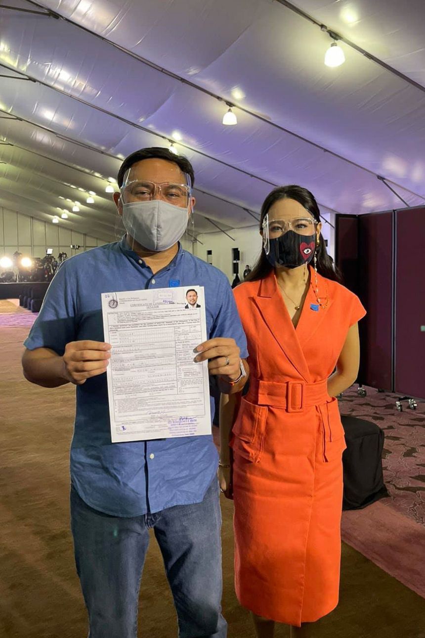 Mark Villar resigns as DPWH chief to run for senator image