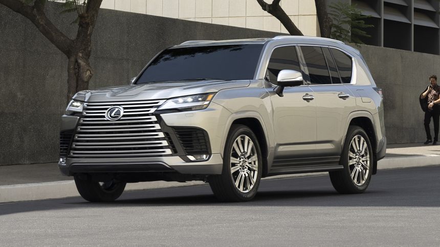 Uber Lux: 2022 Lexus LX 600 makes global reveal image