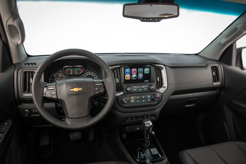 Spec Check: 2022 Chevrolet Trailblazer vs Trailblazer SUV image