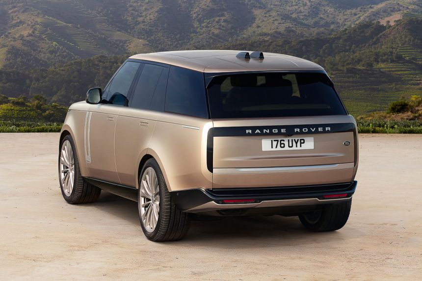 This is the 2022 Range Rover image