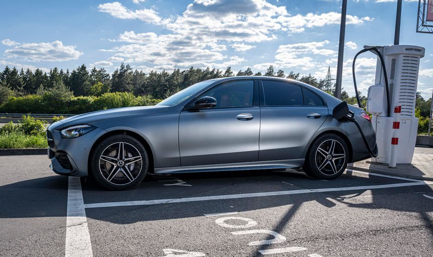 Can Mercedes-Benz C 300 e plug-in hybrid variant &ldquo;pay for itself&rdquo;? image