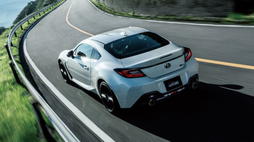 Toyota releases more images of the new GR 86 image