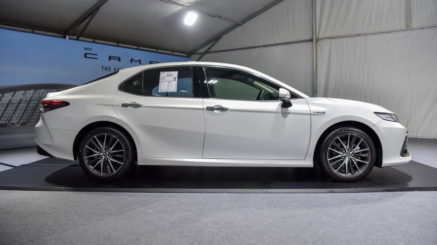 Facelift Toyota Camry debuts in Thailand, coming to PH next? image