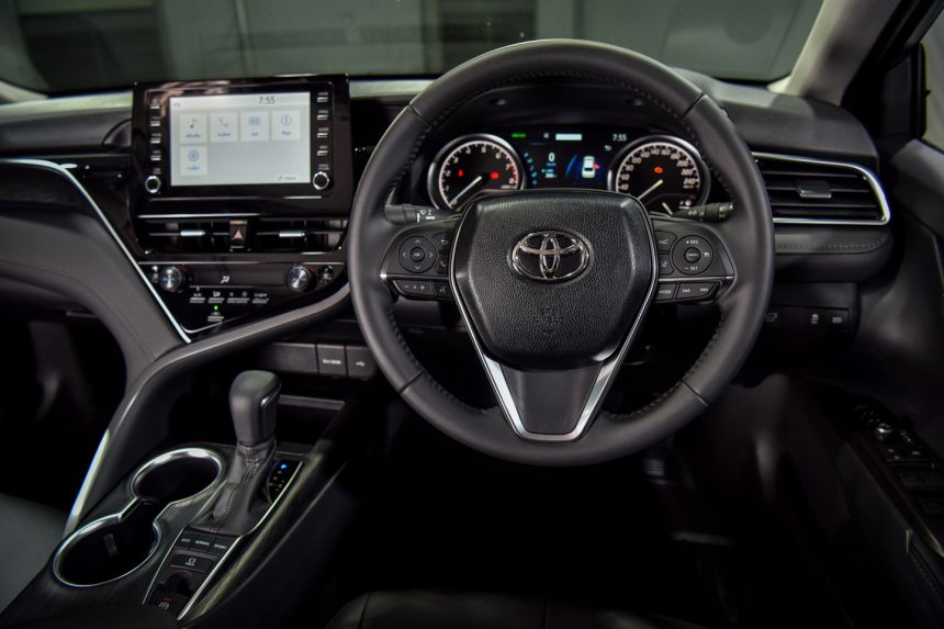 Facelift Toyota Camry debuts in Thailand, coming to PH next? image