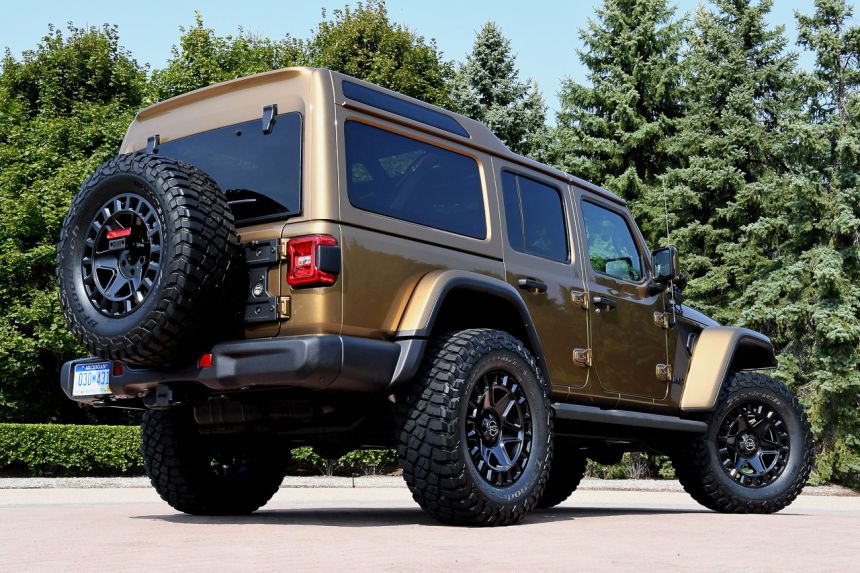 Jeep unveils custom three-row Wrangler Sahara image