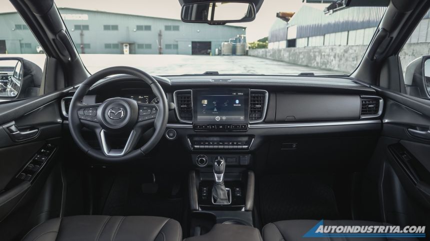 Mazda launches 2022 BT-50 with prices starting at PHP 1.390M image