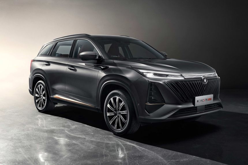 2022 Changan CS75 Plus looks even meaner image