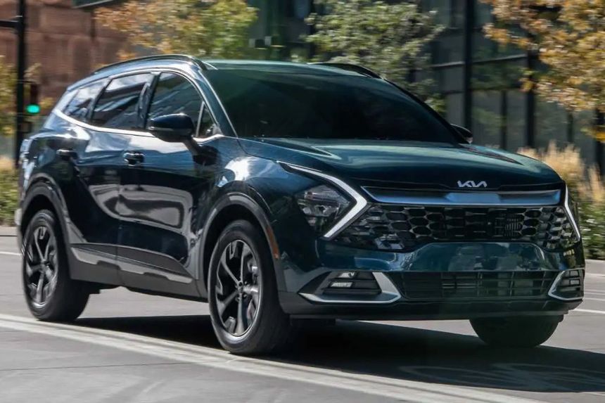 2022 Kia Sportage Hybrid makes more power than turbo-diesel image
