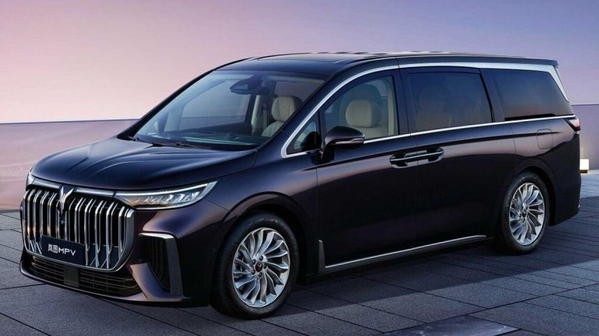 This electric minivan reminds us of BMW