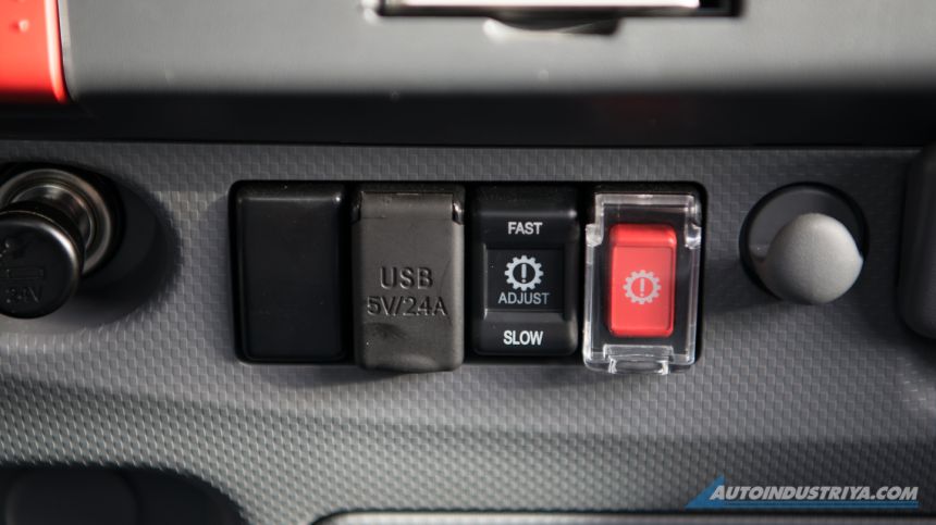 2021 Isuzu N-Series Smoother image