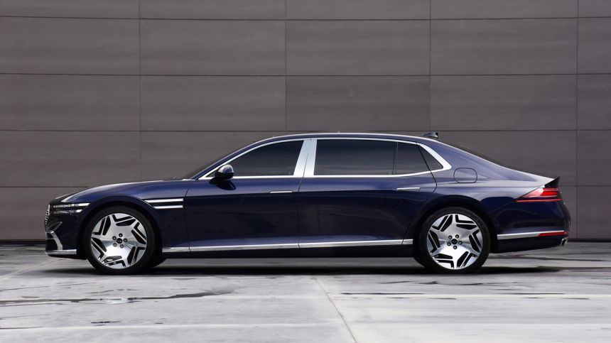 2022 Genesis G90 wants to take on the S-Class, 7 Series image