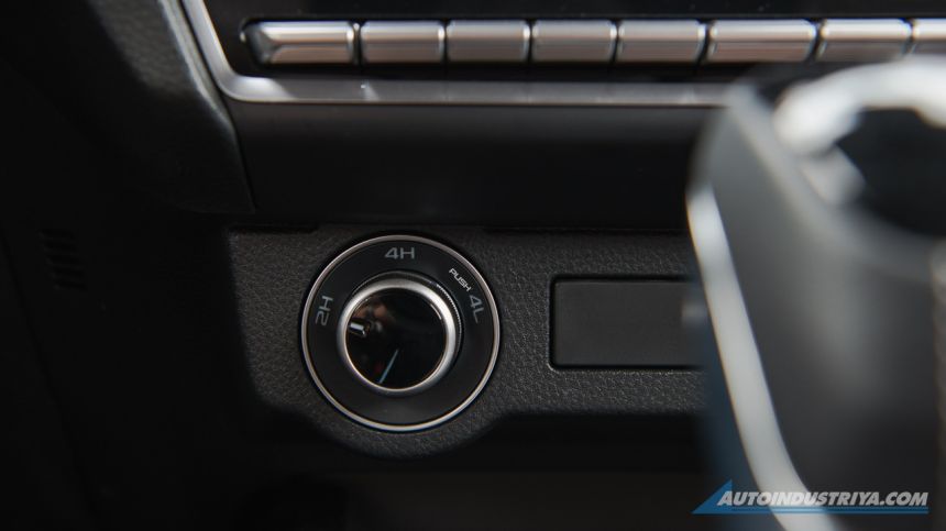 4x4 Spec Check: 2022 Mazda BT-50 vs 2021 Isuzu D-Max image