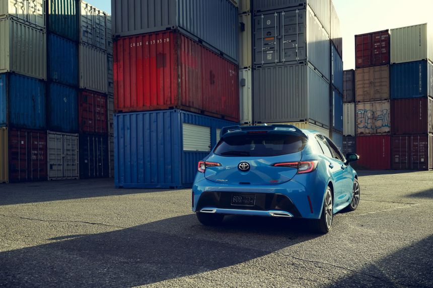 Toyota drops another teaser of GR Corolla hot hatch image