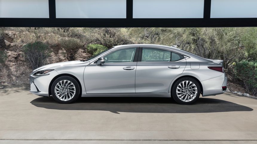 2022 Lexus ES officially on sale in the Philippines image