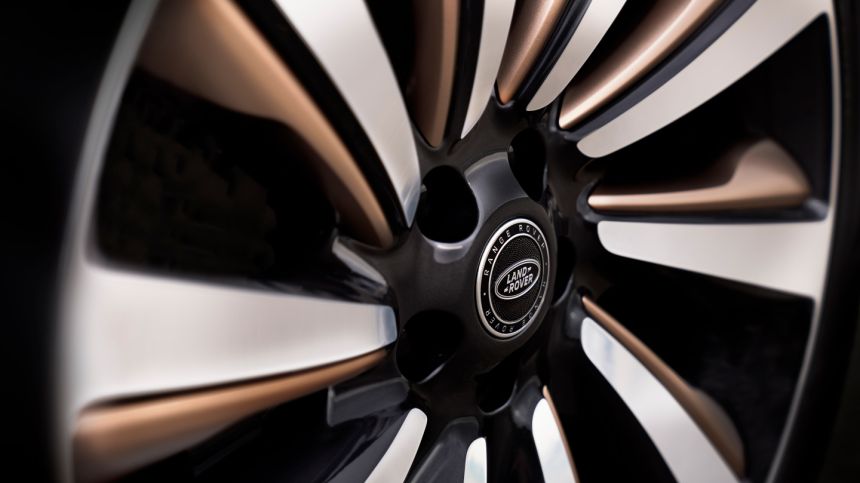 There are over 1.6 million ways to configure new Range Rover SV image