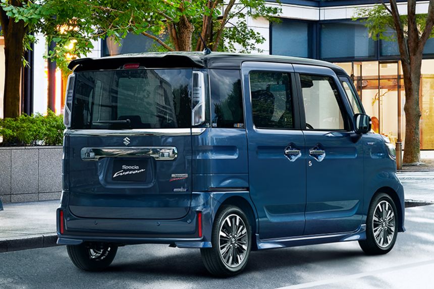 This Suzuki kei car looks like a mini Alphard image