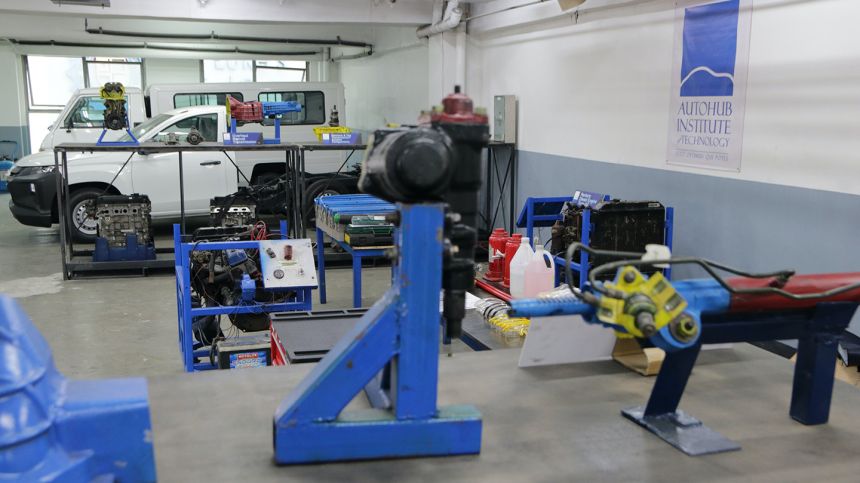 Autohub Institute of Technology celebrates 7 years image