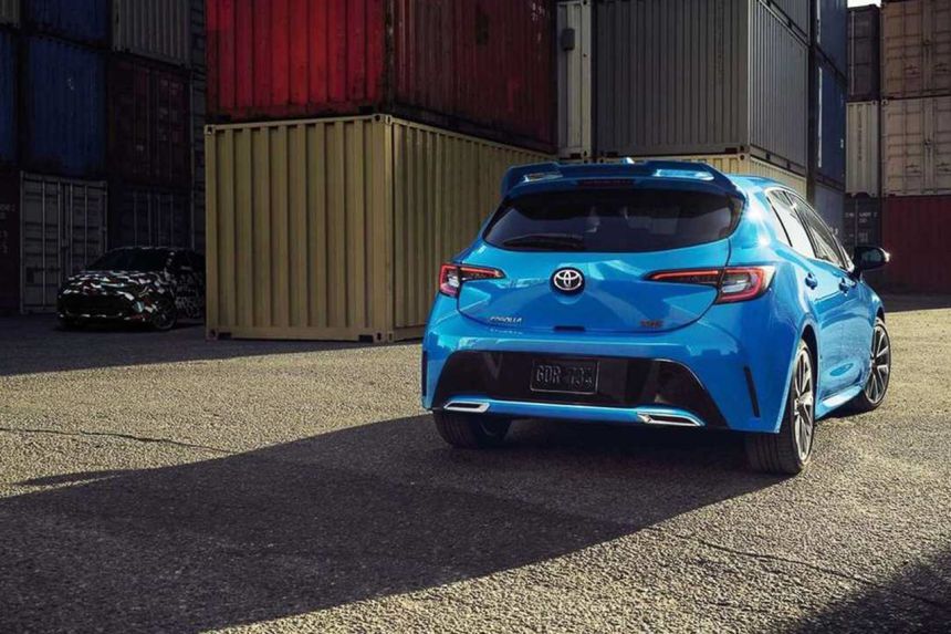 Toyota teases 2022 GR Corolla anew image