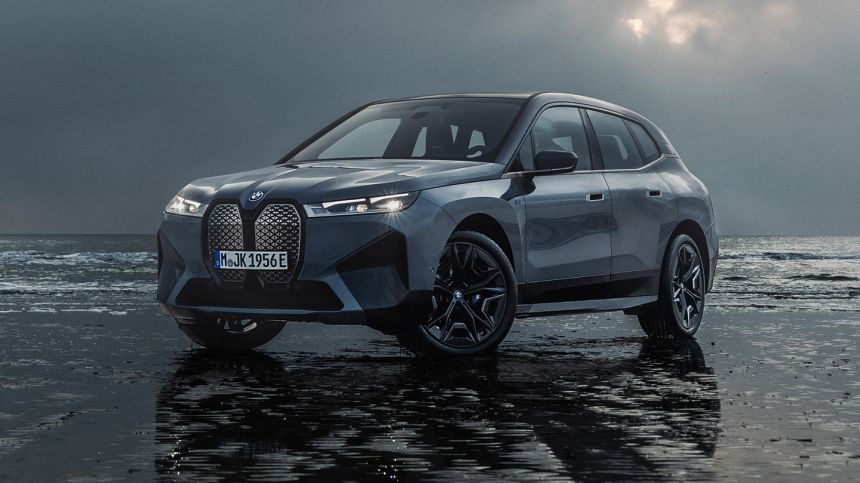 Electric BWM iX M60 packs over 600HP, 1000 Nm torque image