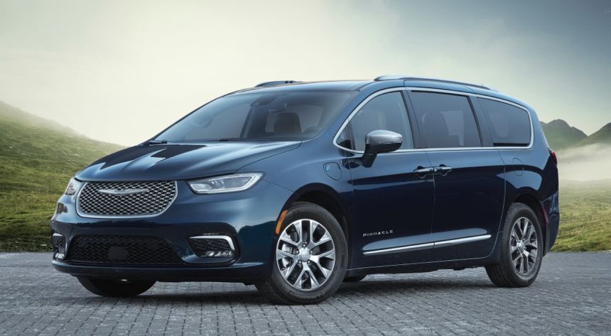 Chrysler will only sell EVs starting 2028 image