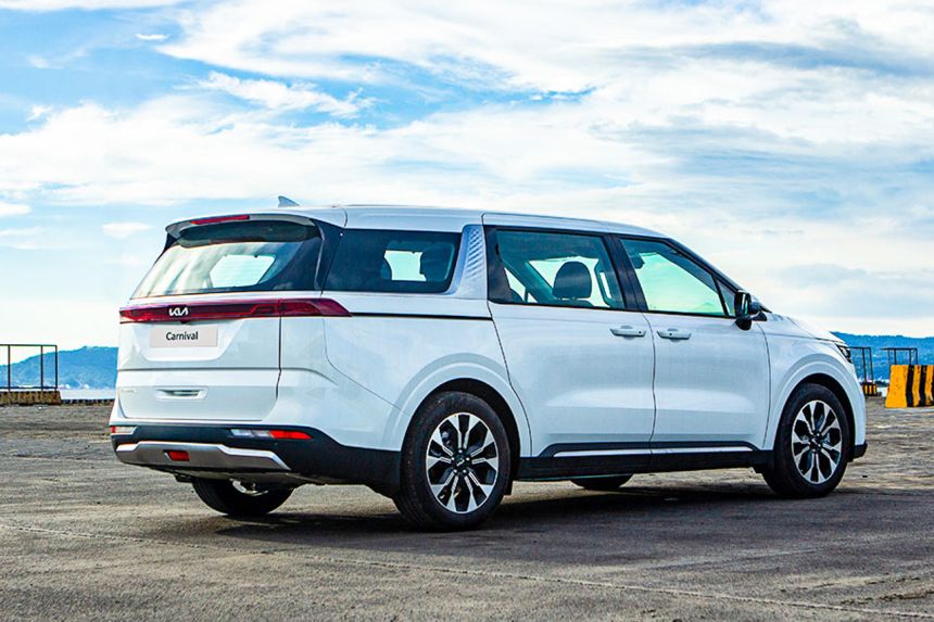 First batch of 2022 Kia Carnival units now in PH image