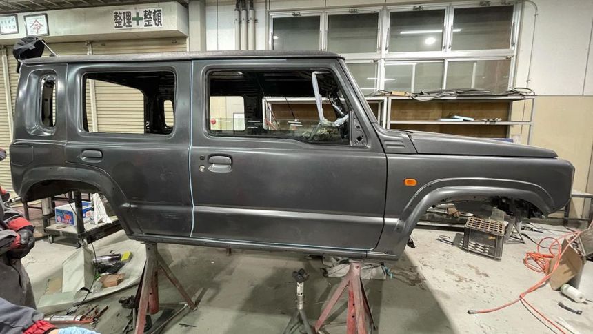 College students build a 5-door Jimny before Suzuki does image