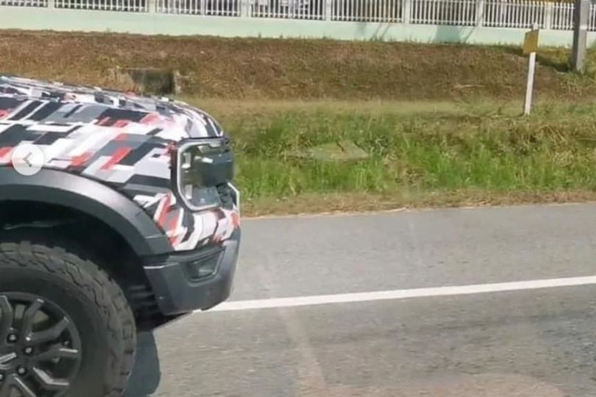 Next-gen Ford Ranger Raptor spotted in Thailand image