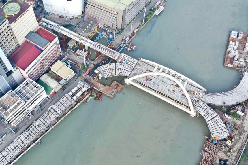 Binondo-Intramuros Bridge nearly complete image