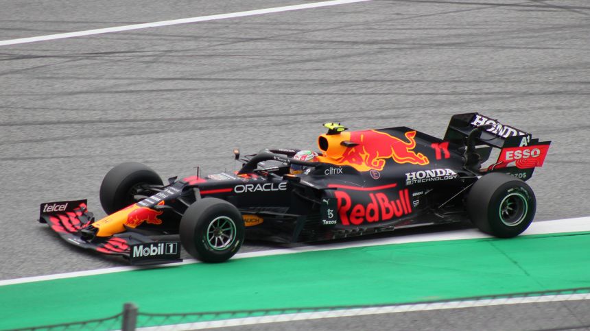 Little Boost: Why automakers are going for small gas turbo engines image