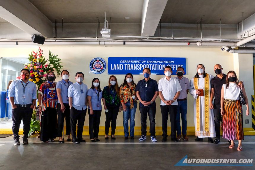 LTO Tiendesitas moves to bigger, more convenient location image