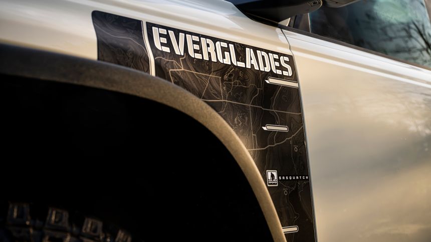 Ford Bronco Everglades is perfect for flooded Manila streets image