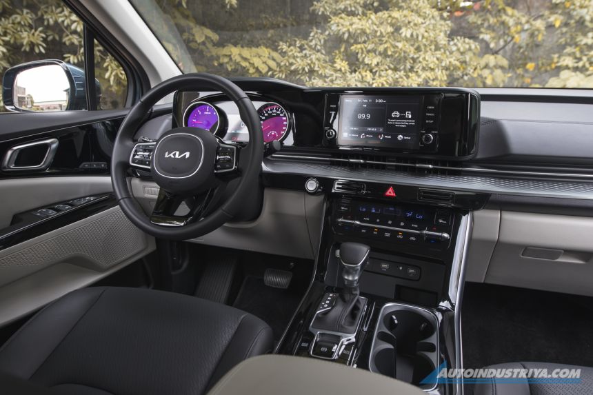 Kia Carnival Launch image