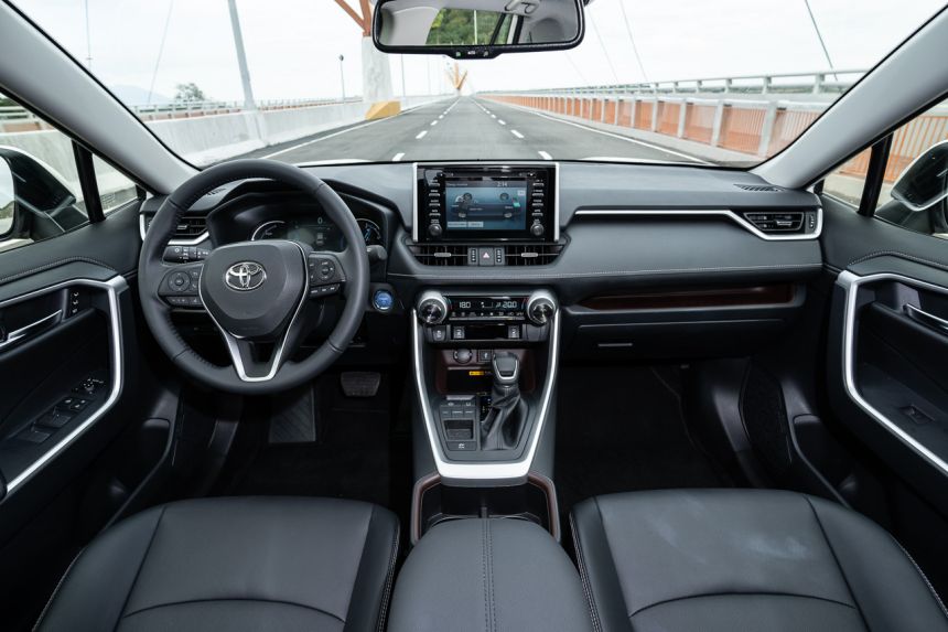 Specs, features, prices: Toyota RAV4 Hybrid now in PH image