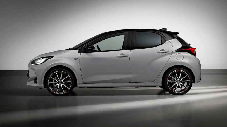 This Toyota Yaris comes with free PS5, Gran Turismo 7 game image